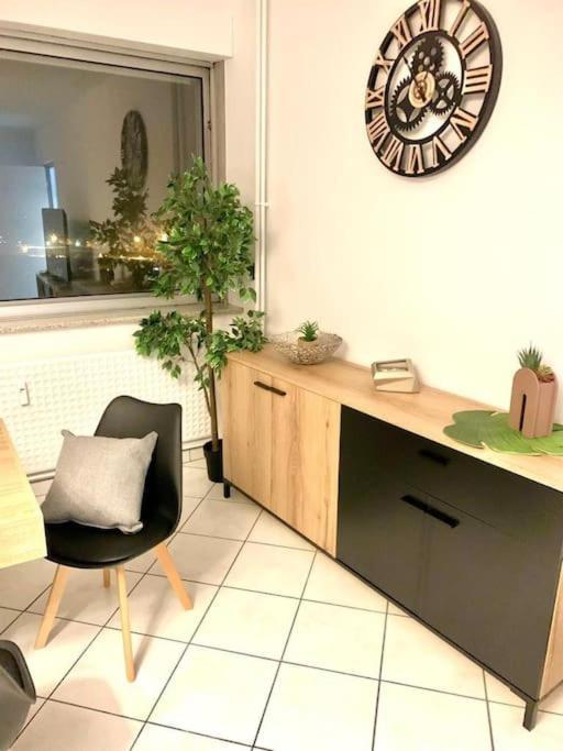 Tour De L'Europe, En Plein Centre Avec Parking. Apartment Mulhouse Bagian luar foto